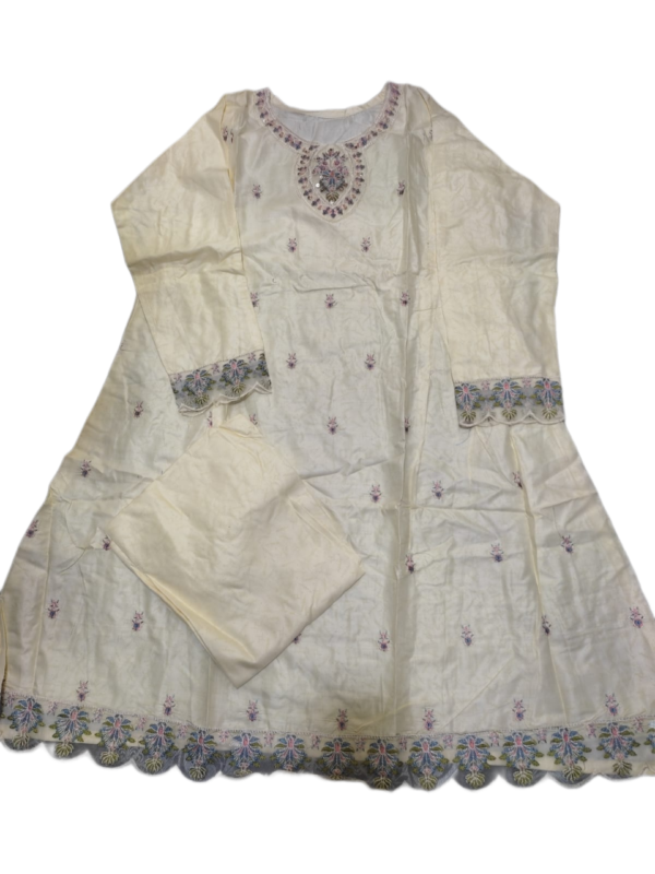 AC READY MADE EMBROIDERY COLLECTION - Image 5